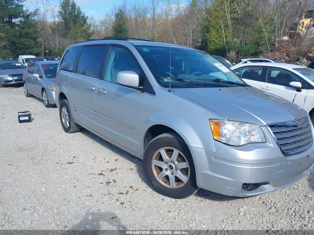 Salvage Chrysler Town & Country Image