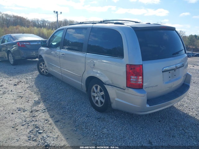Chrysler Town & Country Touring