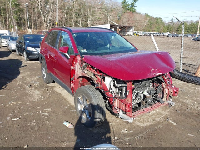 Salvage Toyota RAV4 Image