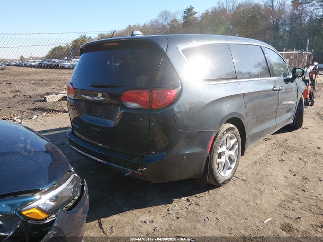 Chrysler Pacifica Touring Plus