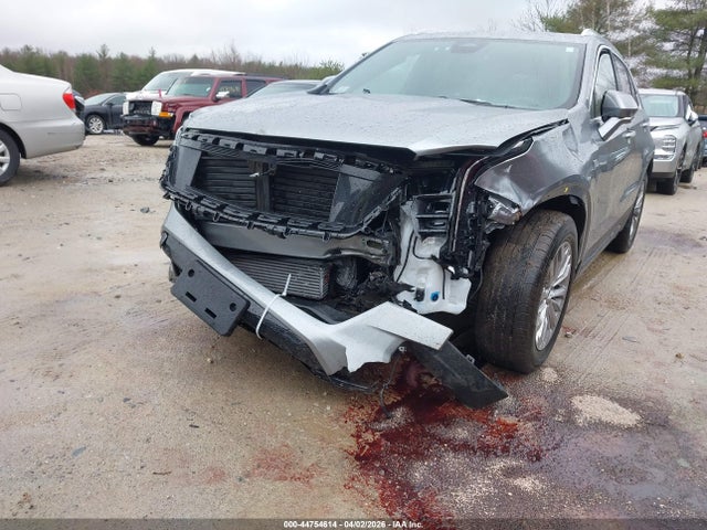 Cadillac XT4 Fwd Premium Luxury