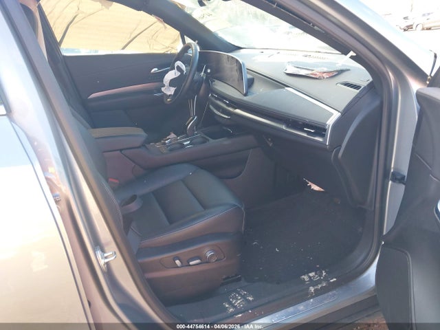 Cadillac XT4 Fwd Premium Luxury