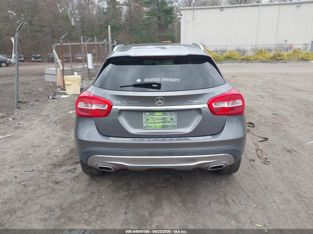 Mercedes-Benz GLA 4matic