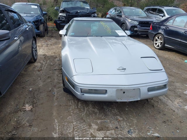 Salvage Chevrolet Corvette Image