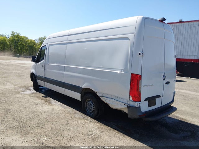 Mercedes-Benz Sprinter 2500 High Roof I4