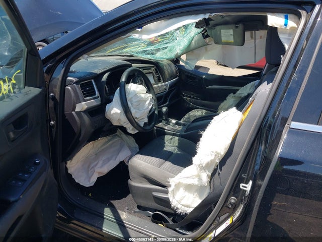 Toyota Highlander Le V6