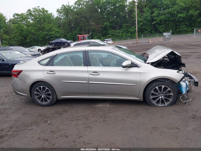Toyota Avalon Xle Premium