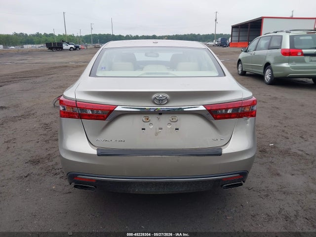Toyota Avalon Xle Premium