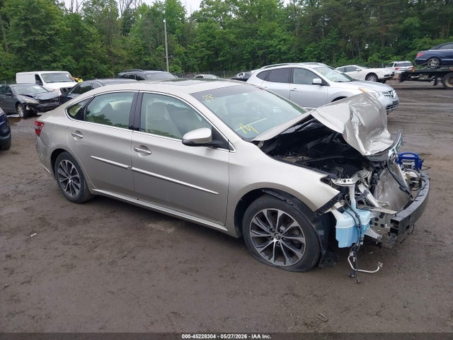 Salvage Toyota Avalon Image