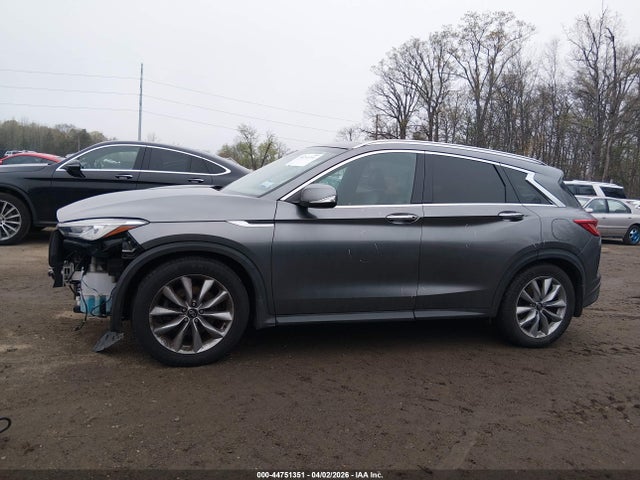 INFINITI Qx Luxe