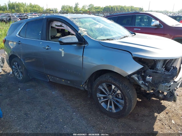 Salvage Chevrolet Equinox Image