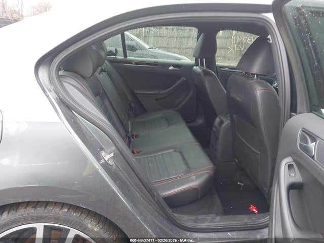 Volkswagen Jetta 2.0t Gli