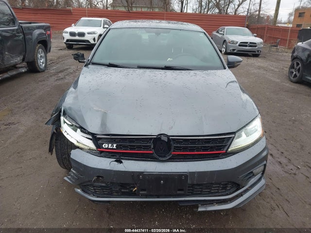 Volkswagen Jetta 2.0t Gli
