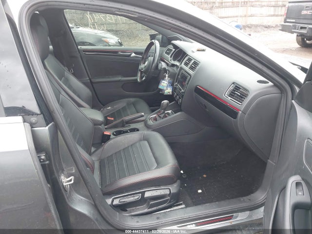 Volkswagen Jetta 2.0t Gli