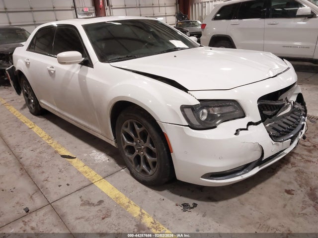 Salvage Chrysler 300 Image