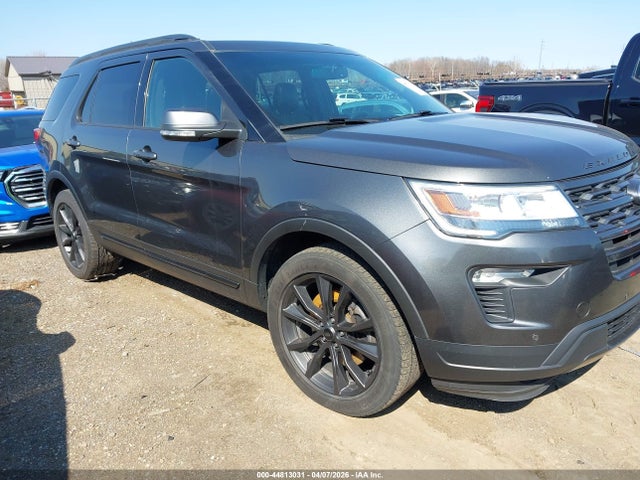 Salvage Ford Explorer Image
