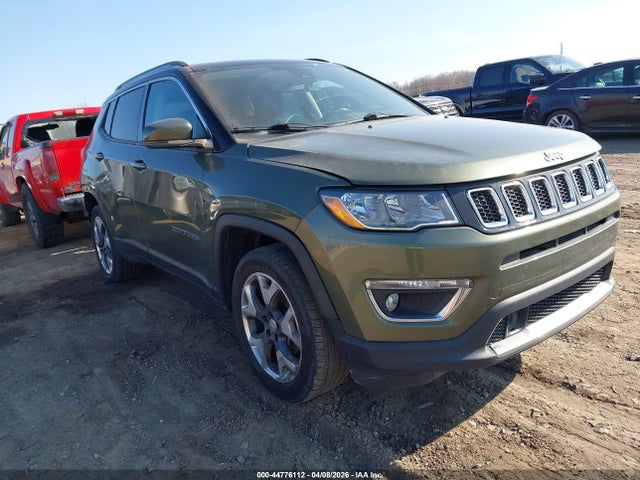 Salvage Jeep Compass Image