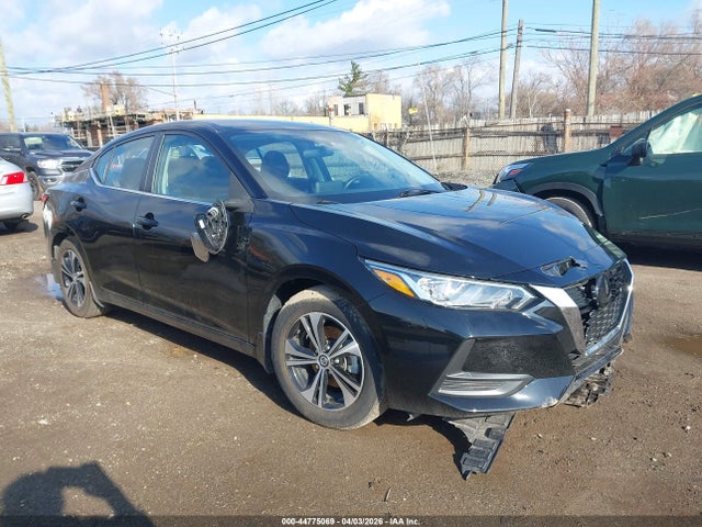 Salvage Nissan Sentra Image