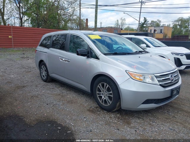 Salvage Honda Odyssey Image