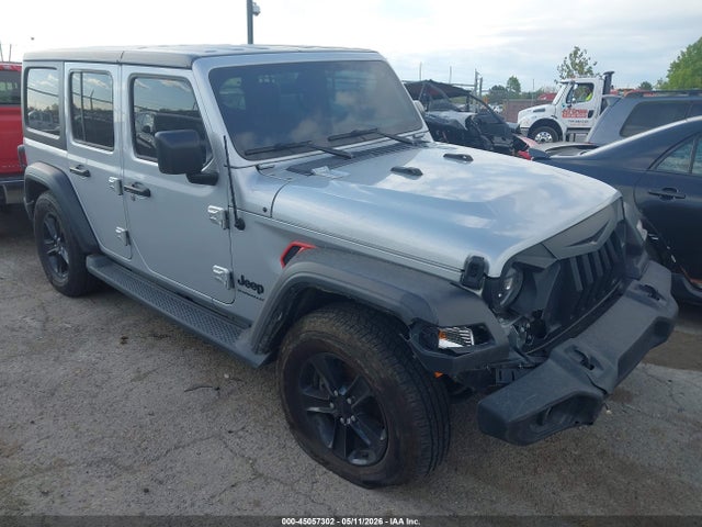 Salvage Jeep Wrangler Image