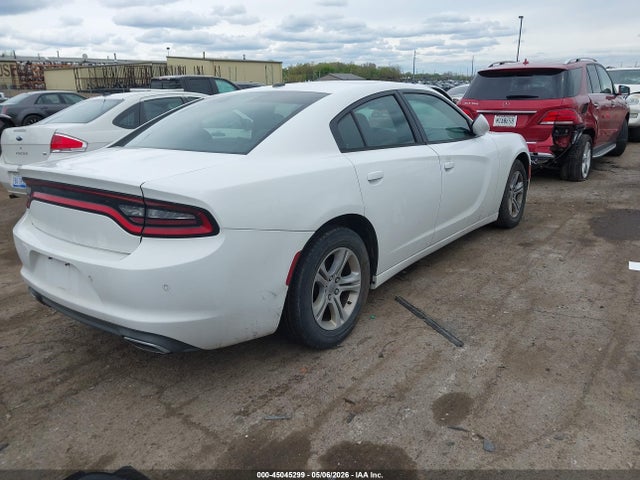 Dodge Charger Se