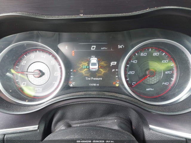 Dodge Charger Se