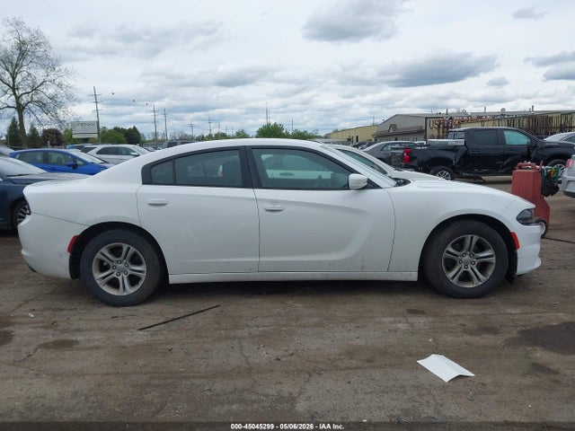 Dodge Charger Se