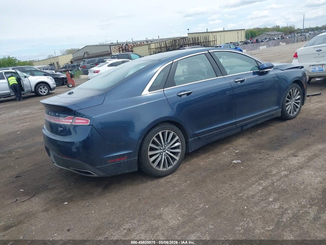 Lincoln MKZ Premiere