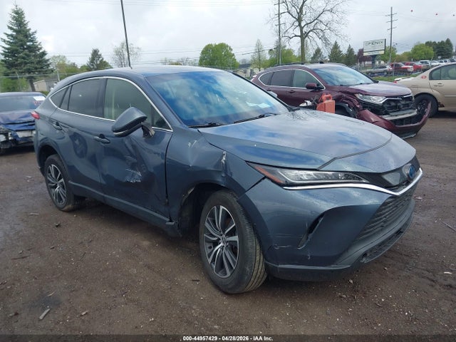 Salvage Toyota Venza Image