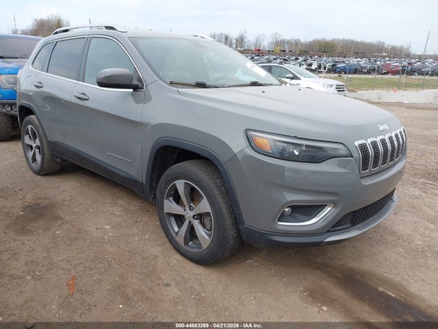 Salvage Jeep Cherokee Image