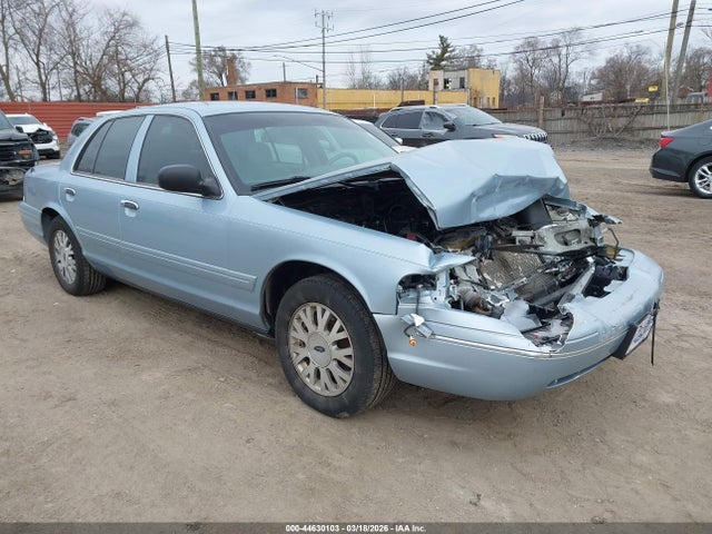 Salvage Ford Crown Victoria Image