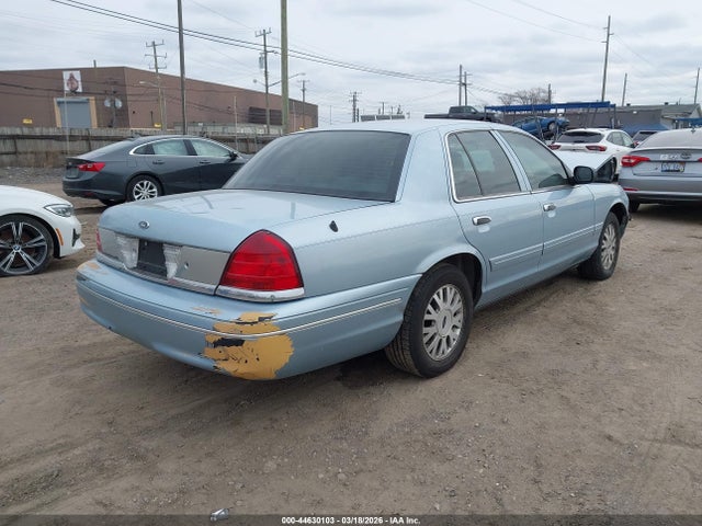 Ford Crown Victoria