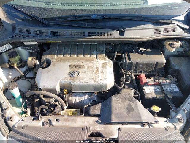 Toyota Sienna Le