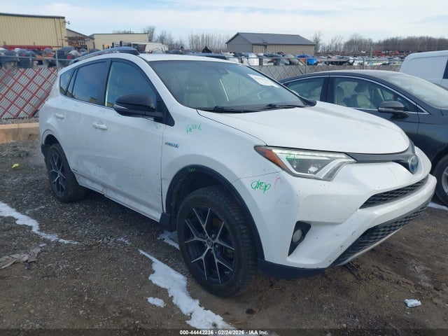 Salvage Toyota RAV4 Image