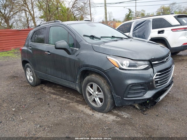 Salvage Chevrolet Trax Image