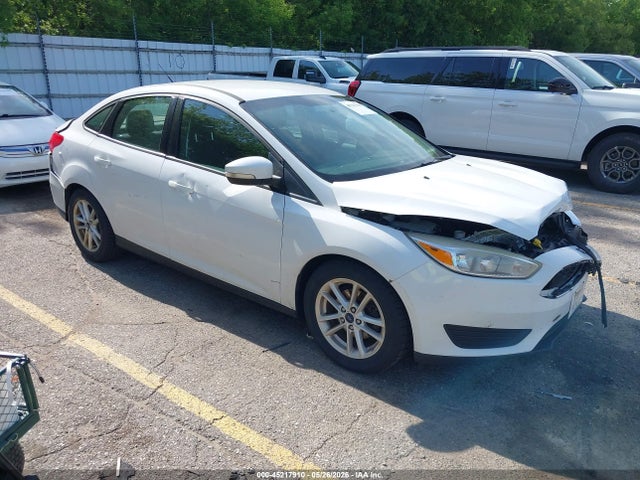 Salvage Ford Focus Image