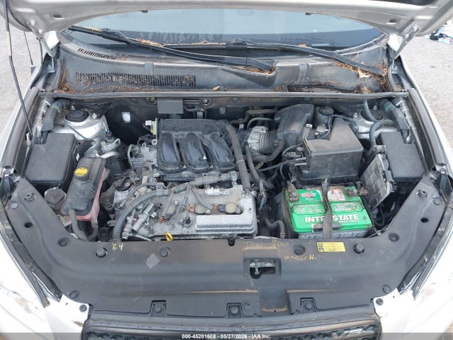 Toyota RAV4 Base V6