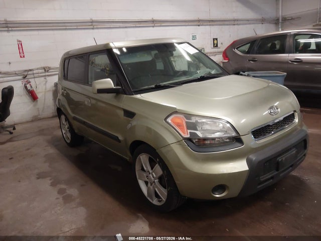 Salvage Kia Soul Image