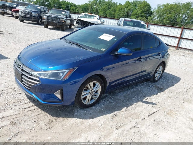 Hyundai ELANTRA Sel