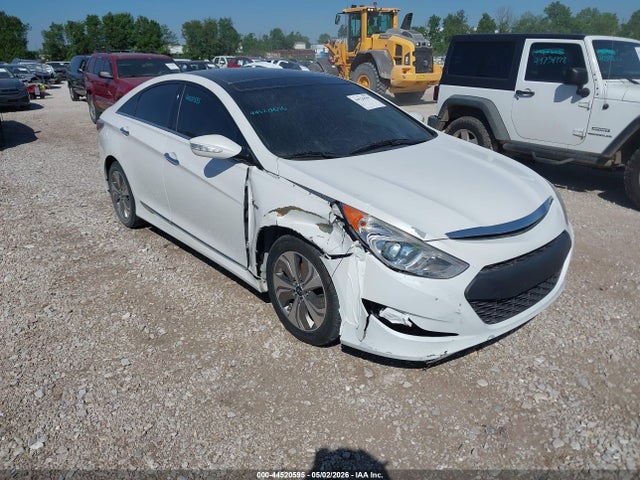 Salvage Hyundai SONATA Image