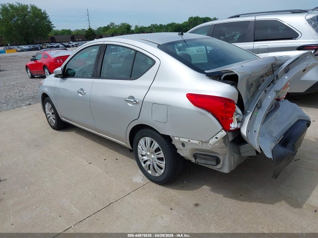 Nissan Versa 1.6 Sv