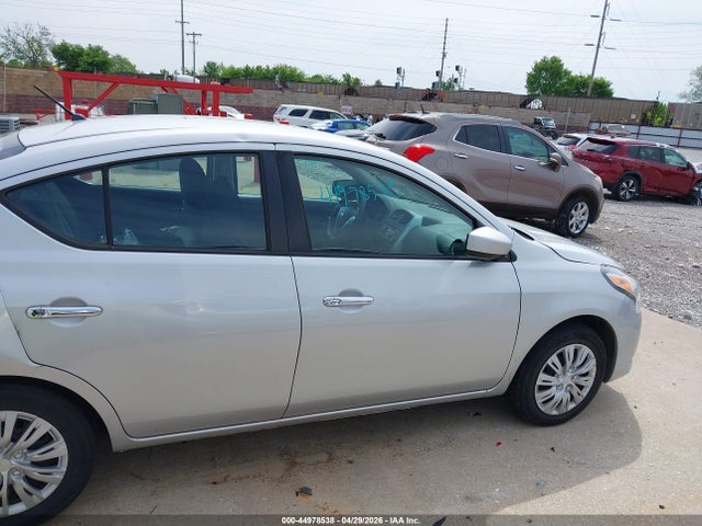Nissan Versa 1.6 Sv