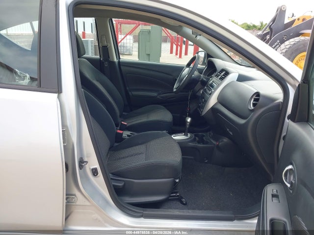 Nissan Versa 1.6 Sv