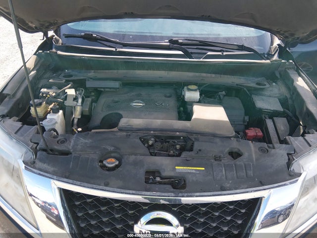 Nissan Pathfinder Platinum