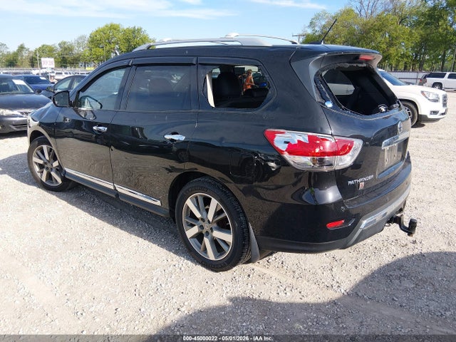 Nissan Pathfinder Platinum