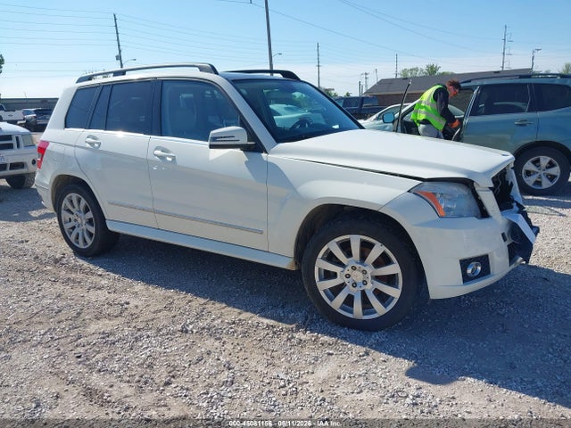 Salvage Mercedes-Benz GLK Image
