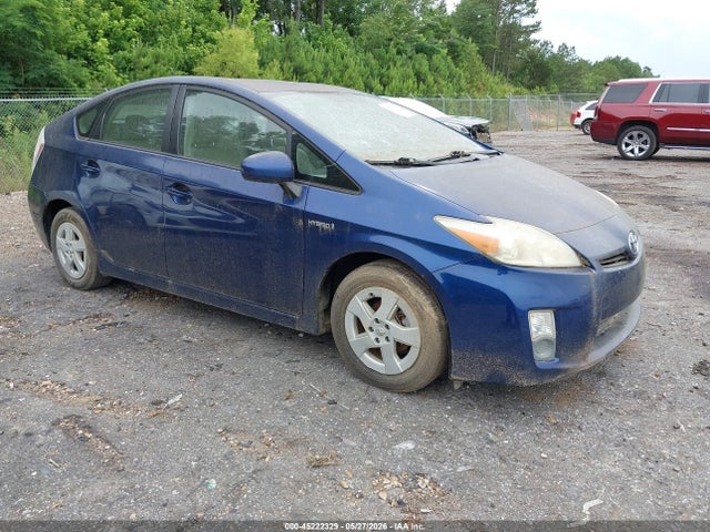 Salvage Toyota Prius Image