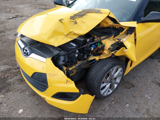 Hyundai VELOSTER