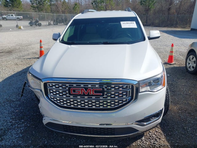 GMC Acadia Denali