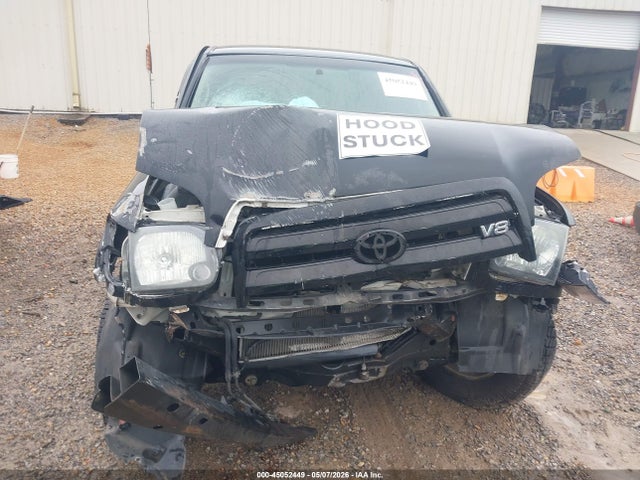 Toyota Tundra Limited V8